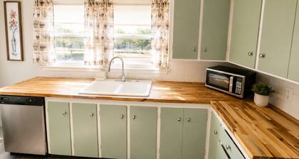 Spacious Duplex that is pet friendly