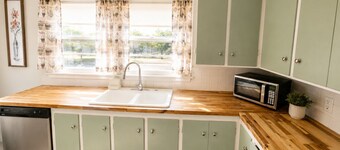 Spacious Duplex that is pet friendly
