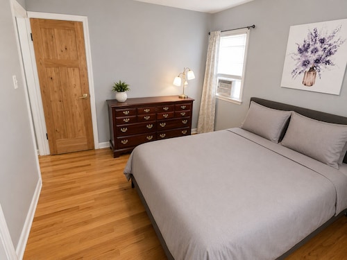 Spacious Duplex that is pet friendly