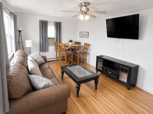 Spacious Duplex that is pet friendly