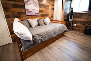 WiFi, bed sheets