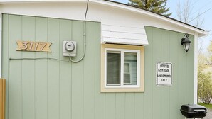 Exterior - Cottage Studio Cheyenne (Cheyenne)