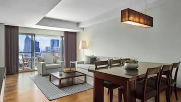 Apartemen, 1 kamar tidur, Bebas Asap Rokok, balkon | Area keluarga