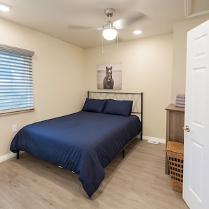 1 bedroom, WiFi, bed sheets - Cozy cottage in Cheyenne (Cheyenne)