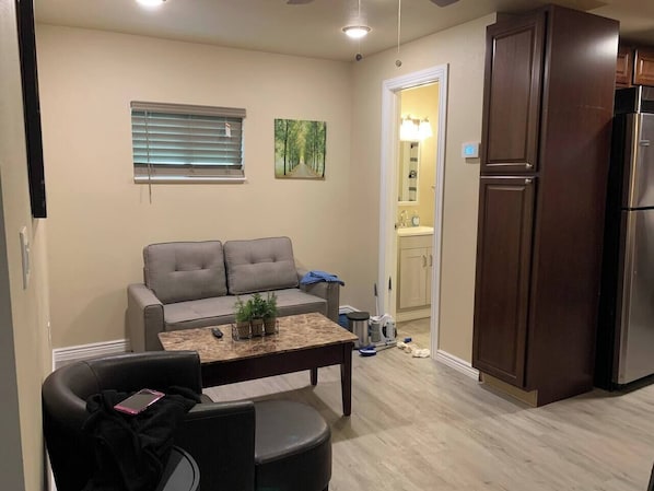 TV - Cozy cottage in Cheyenne (Cheyenne)
