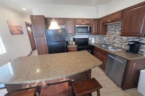 Coffee/tea maker, fridge, microwave, oven - Cheyenne Frontier Homes #2 (Cheyenne)