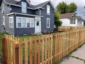 Exterior - Spacious Loft near Downtown with kitchen & office (Cheyenne)