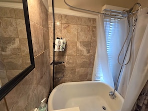 Hair dryer, towels - Downtown Cheyenne Duplex (Cheyenne)