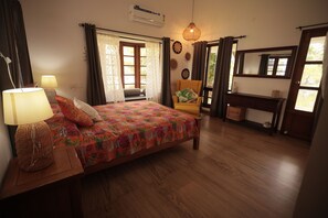 Classic Double Room, Non Smoking, Private Bathroom | Free WiFi