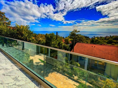 Arode Villa Dionysus - Family Villa with fantastic pool and sea views!