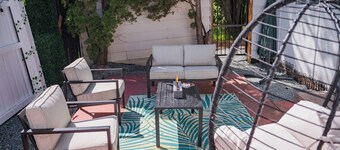 The Urban Nest - 5 min to Downtown