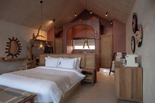 Design Double Room, Ocean View | Minibar, in-room safe, desk, laptop workspace - Joud by the sea (Jambiani)