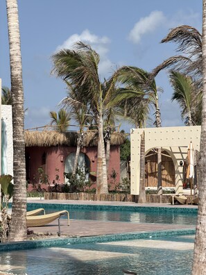 3 outdoor pools, pool umbrellas, sun loungers