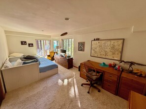 4 sovrum, strykjärn/strykbräda, wi-fi och sängkläder