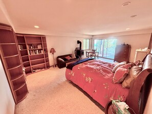 4 habitaciones, tabla de planchar con plancha, wifi y ropa de cama