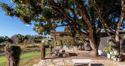 Cozy Lakefront Suites RGB