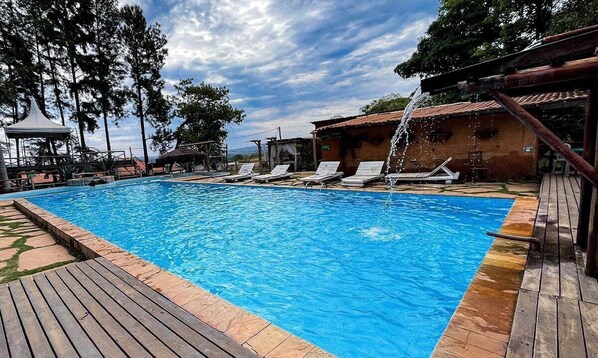 Basic Apartment | Pool