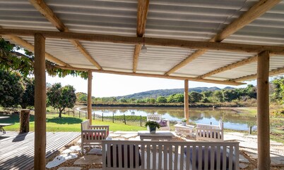 Cozy Lakefront Suites RGB