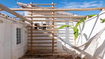 Basic Suite | Exterior detail