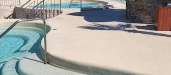 3 bed Ocean Spa Plaza Luxurious Flat