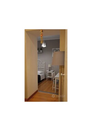 4 bedrooms, WiFi, bed sheets