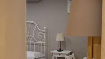 4 camere, Wi-Fi, lenzuola