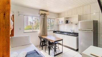 Apartamento básico | 1 quarto, Wi-Fi de cortesia