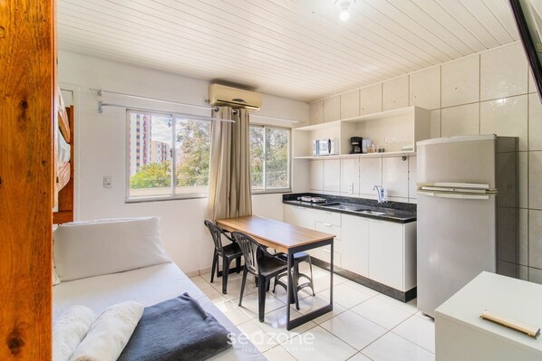 Basic Apartment | 1 bedroom, free WiFi - Beautiful Lofts in the Center of Floripa - FLT (Florianópolis)