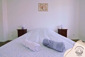 2 bedrooms, WiFi, bed sheets