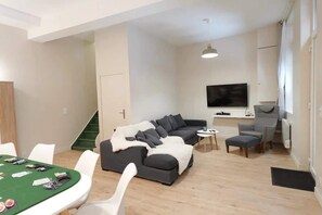 TV, offices - L'As d'Aubert - 8 pers - Centre (Arras)