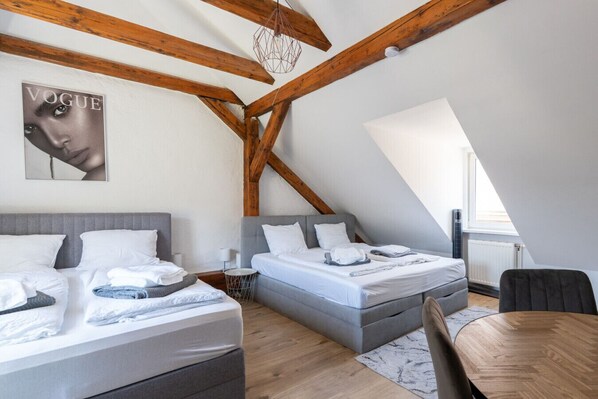 Iron/ironing board, WiFi, bed sheets
