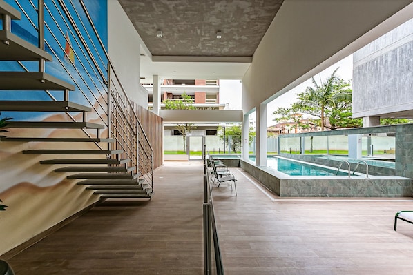 Eenvoudige studio | Zwembad | Een buitenzwembad