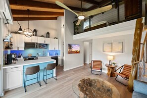 Fridge, microwave, oven, stovetop - 🌴Kona Makai 3302 | Fully Renovated | AC | Oceanview🌴 (Kailua Kona)