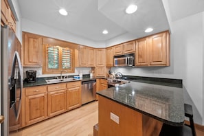 Fridge, microwave, oven, stovetop - Sierra 1 Condo at Chetola Resort: Pond view, foosball table, near downtown (Blowing Rock)