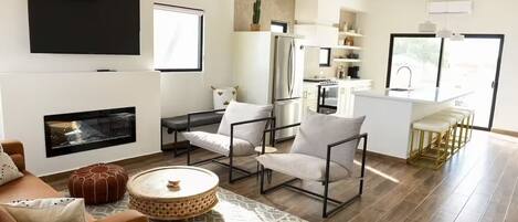 Smart TV, mesa de ping pong