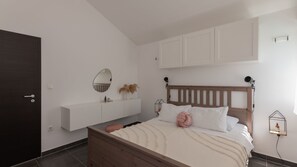 4 Schlafzimmer, Bügeleisen/Bügelbrett, kostenloses WLAN, Bettwäsche