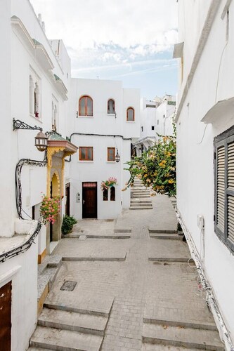 Kasbah Guesthouse : Suite With View for 3 Guests