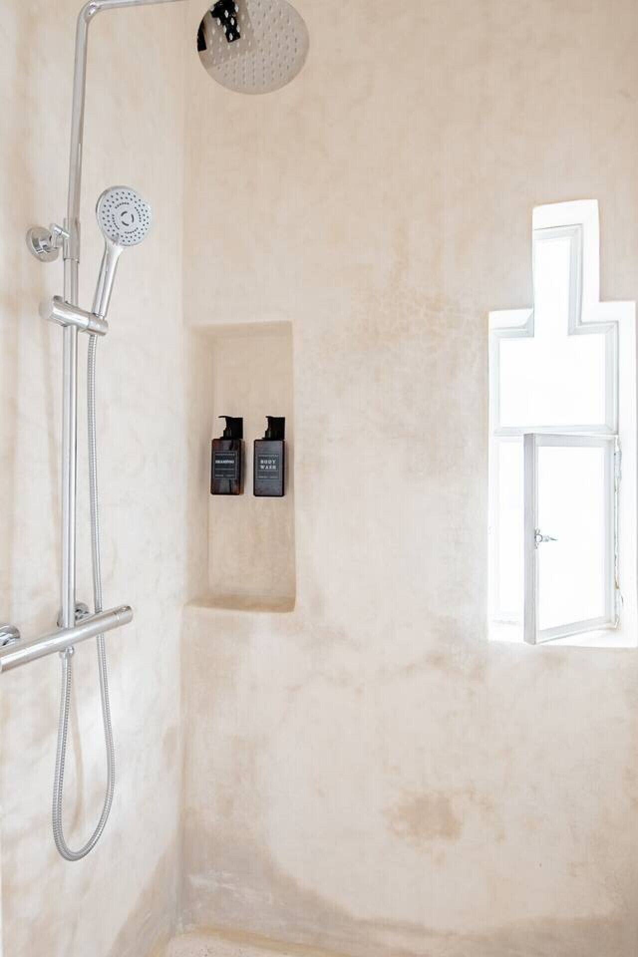 Hair dryer, towels