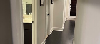 Charming, modern 1-bedroom apartment in Washington with WiFi, AC