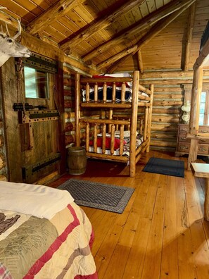 3 habitaciones, wifi gratis y ropa de cama