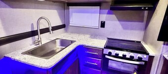 Cozy Glamping at Keystone Lake: Boat Rental, Hiking, Campfire, Serene Outdoors