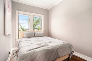 2 bedrooms, desk, free WiFi