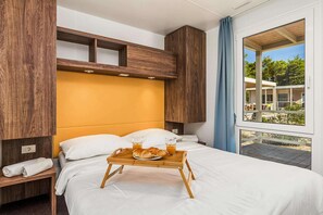 Mobile Home - Mobile Home by Novalja Beach With Pools (Novalja)