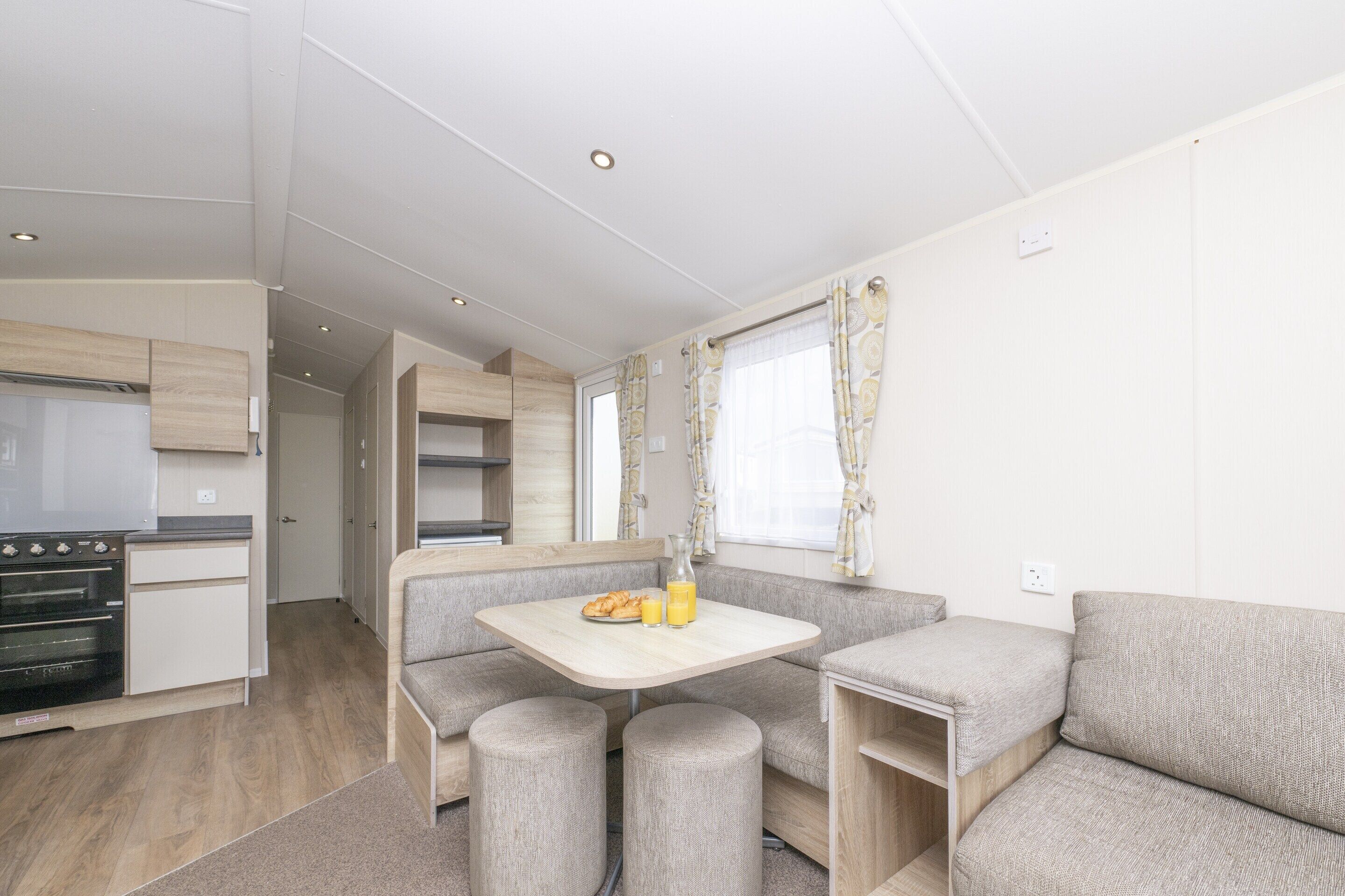 Mobile Home | Living room