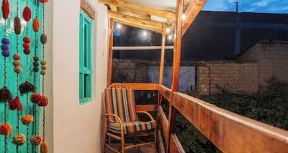 Magical cottage with mountain view (Pet friendly)