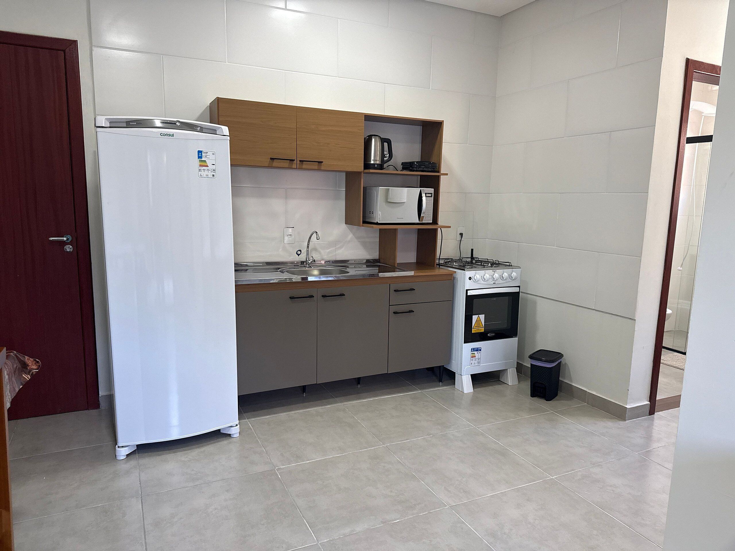 Basic Apartment | Private kitchen | Cookware/dishes/utensils