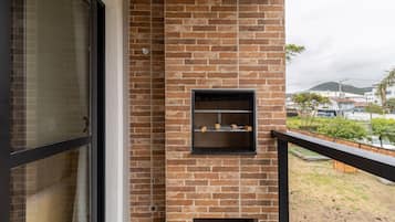 Basic Apartment | Terrace/patio