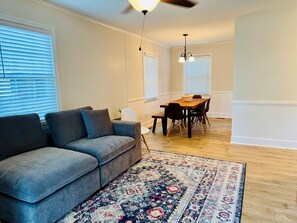 Smart-tv och eldstad