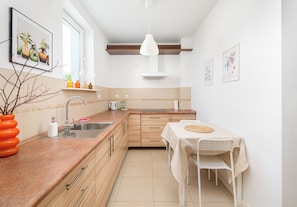 Fridge, stovetop, toaster - Liwiecka Bright Studio (Warszawa)
