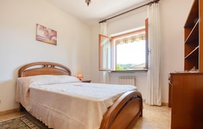 3 dormitorios, tabla de planchar con plancha, wifi gratis